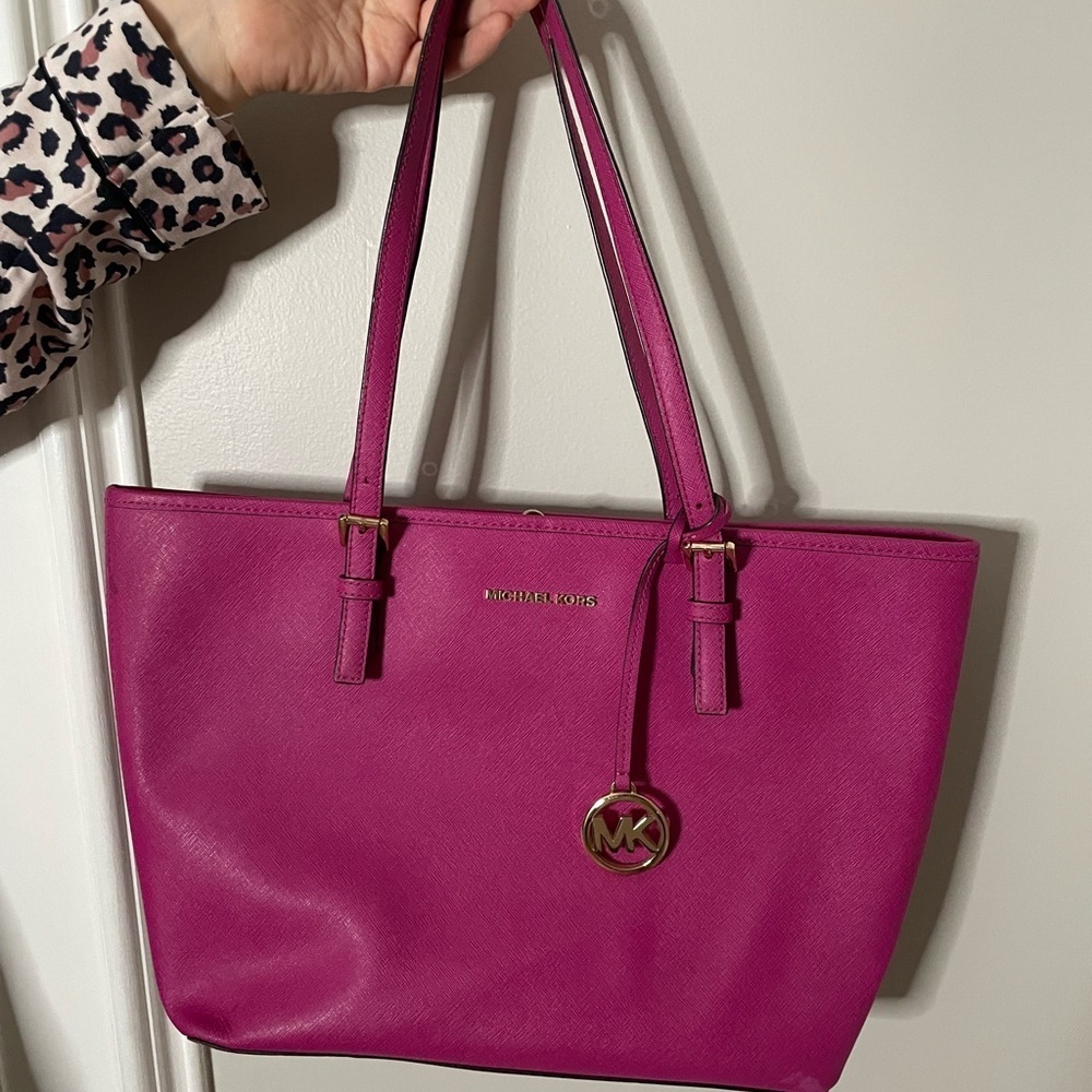 Michael Kors Fuchsia Tote Bag - Picture 1 of 3